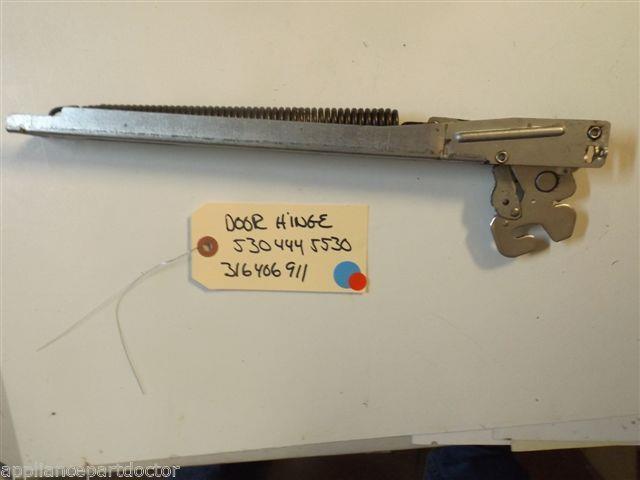 FRIGIDAIRE Stove 5304445530 316406911 Hinge,oven Door USED FRIGIDAIRE Stove 5304445530 316406911 Hinge,oven Door USED